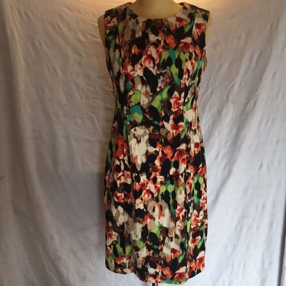 Calvin Klein Adorable Dress - Timeless Style for Every Occasion Size 4 - Picture 1 of 8